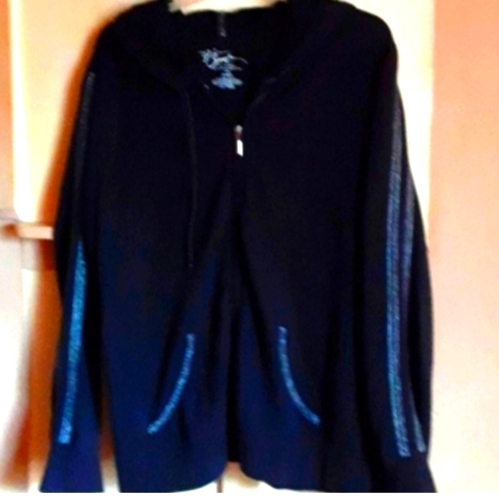 RESERVE Women's large black zipup hoodie ❤